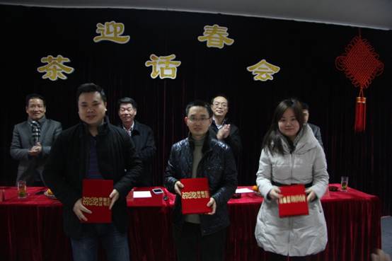 点击新窗口翻开大图